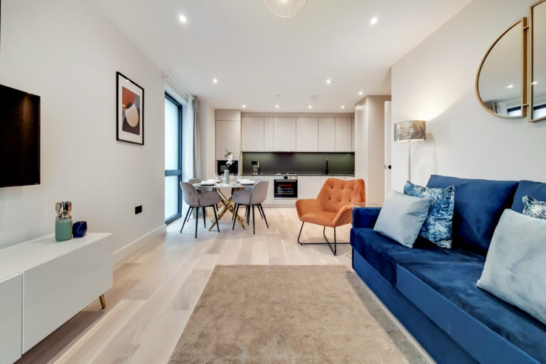 5_Kitchen-Reception-1